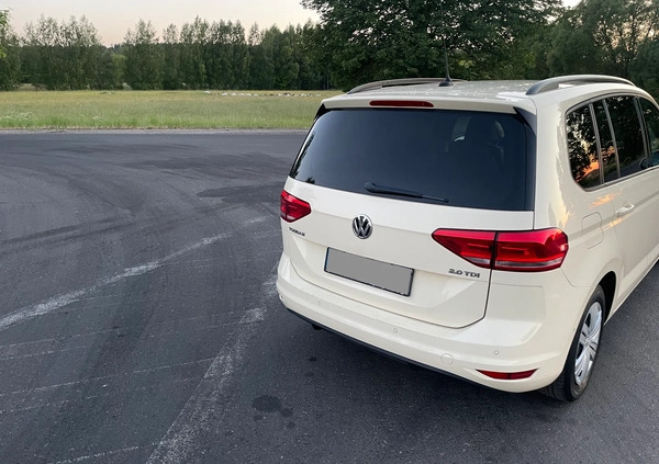 Volkswagen Touran cena 41900 przebieg: 258000, rok produkcji 2017 z Nidzica małe 407